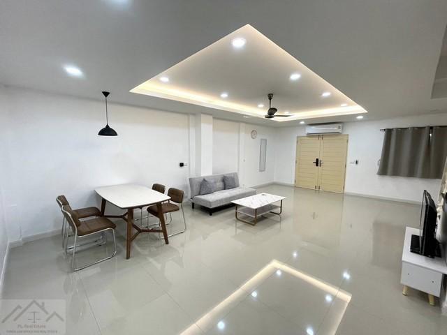 P3303 ให้เช่า ทาวน์เฮาส์ 2 ชั้น ดาดฟ้า 140 ตรม. ซอยศิริพจน์ ถนนสุขุมวิท 81 ใกล้ BTS อ่อนนุช 400 เมตร