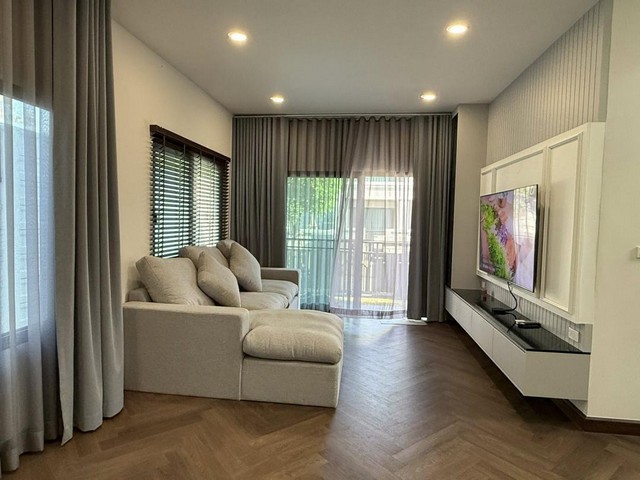 P1950 ให้เช่า ขาย หมู่บ้าน บริทาเนีย BRITANIA บางนาศรีวารี ซอยวัดศรีวารีน้อย บ้านใหม่อยู่ยังไม่ถึงปี บ้านตกแต่งพร้อมอยู่