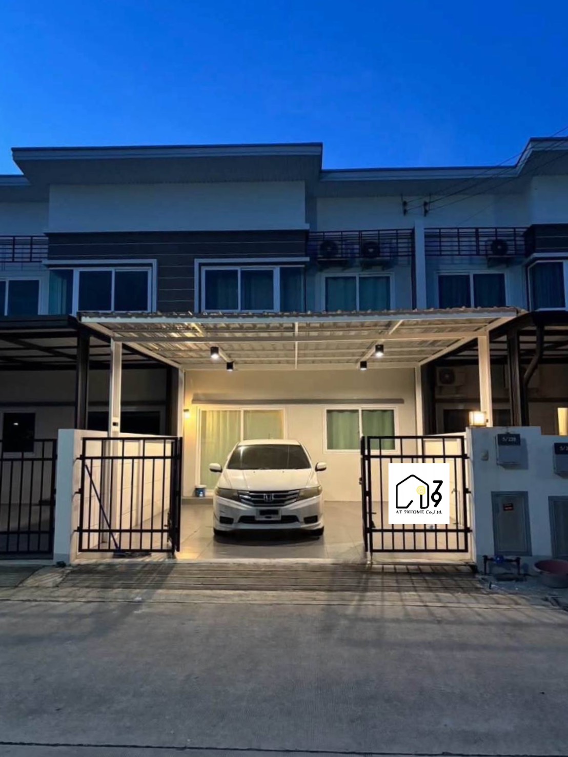 ปล่อยเช่าทาวน์โฮม 2 ชั้นมาบยางพร ปลวกแดง ระยอง 12000฿/เดือน