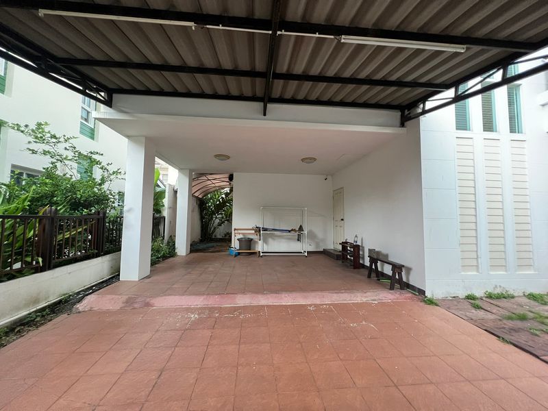 บ้านเดี่ยว  บ้านเลขที่ 99/39 ในโครงการเดอะกรีนการ์เด้น บางนา-ตราด ถ.บางนา-ตราด ซอยบางนา-ตราด53 ต.บางแก้ว อ.บางพลี จ.สมุทรปราการ 10540