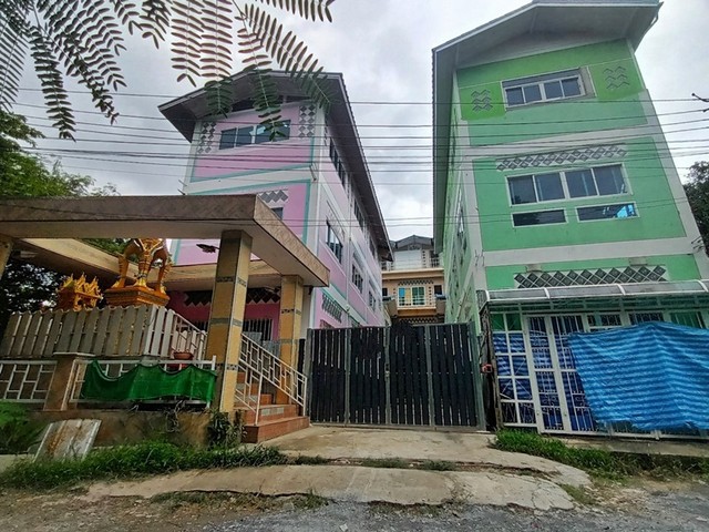 ขาย ที่ดินพร้อมสิ่งปลูกสร้าง ตึก2 คูหา จอมทอง กรุงเทพมหานคร