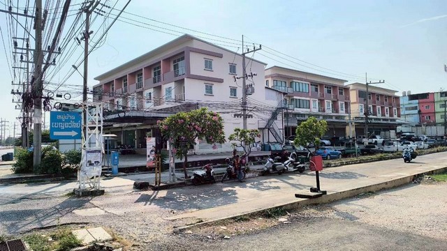 ขายอาคารพาณิชย์ ถนนเอกชัย ตำบลคอกกระบือ อำเภอเมืองสมุทรสาคร จังหวัดสมุทรสาคร