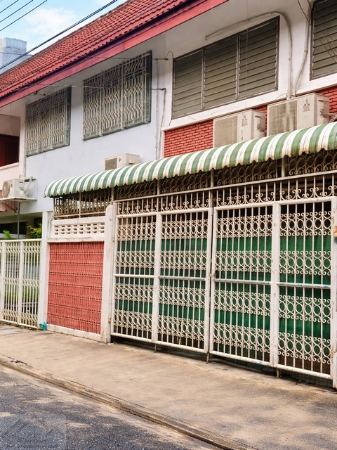 ให้เช่าทาวน์เฮ้าส์ 2 ชั้น 3 ห้องนอน สุดพรีเมียม รัชดาภิเษก 3 ซอยโพธิ์ปั้น ใจกลางรัชดา-พระราม 9 ใกล้เซ็นทรัลพระราม9