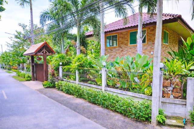 เซนทรัล ศรีราชา 2.91กม. บ้านเดี่ยว 2 ชั้น 3นอน สุขุมวิท ทะเลบางพระ 200 ม. 2น้ำ วัดเขาบางพระ  150 ตร.ว.