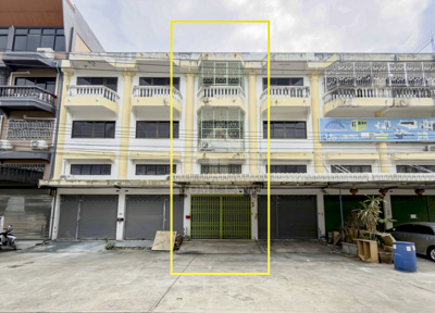 อาคารพาณิชย์ 3.5 ชั้น ซอย เทียนทะเล 11/1 บางขุนเทียน