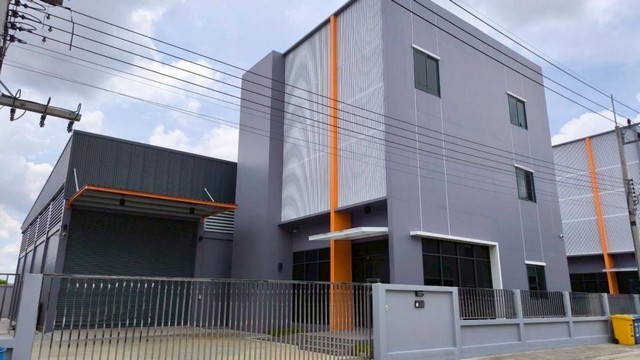 MT181 ขาย โกดัง พร้อมสำนักงานออฟฟิศ พร้อมผู้เช่า พื้นที่สีม่วง ติดถนนลำลูกกา คลอง8 ใกล้มอเตอร์เวย์ เดินทางสะดวก