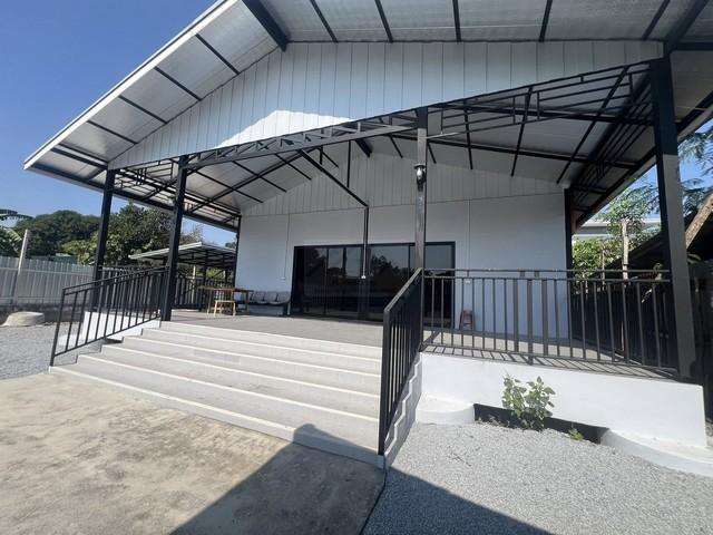 ให้เช่าโกดัง 150 ตร.ว. ย่านสุขุมวิท 77 อ่อนนุช 33 เดินทางสะดวก รถหกล้อเข้า-ออกได้