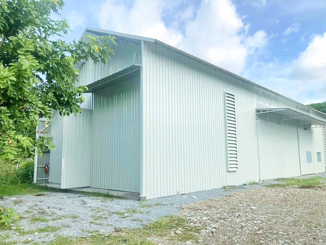 รร.นานาชาติ KIS 2.8 กม.  รถคอนเทนเนอร์ 20 ฟุต ให้เช่าโกดัง สภาพใหม่พร้อมออฟฟิศ 66 ตร.วา. 265 ตร.ม. ลาดพร้าว85-95 MRT มหาดไทย 1.9 กม.