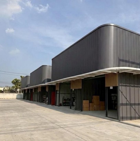 เช่าโกดัง พร้อม ออฟฟิศ ทำเลเอกมัย – เลียบด่วนรามอินทรา ลาดพร้าว  กรุงเทพ
