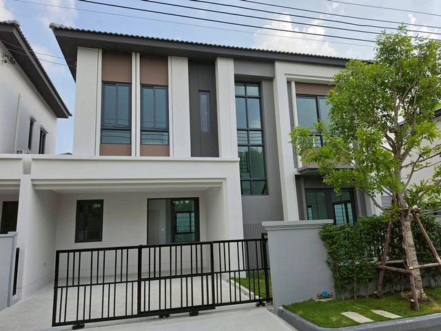 LV53568 ให้เช่า บ้านกลางเมือง ดิ อิดิชั่น ศรีนครินทร์-สวนหลวง Baanklangmueng The Edition Srinakarin-Suanluang ใกล้ Mega Bangna