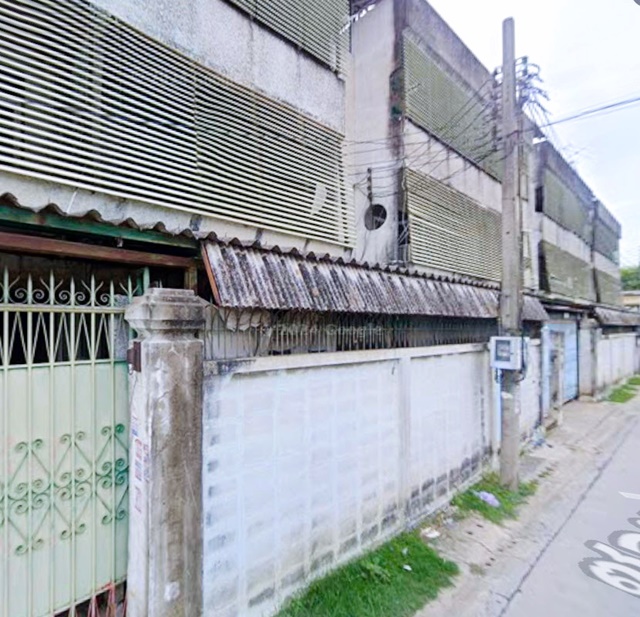 MRT บางแค 1.2กม. เดอะมอลล์ บางแค 1.9 กม. ถ.บางแวก  ให้เช่าโกดัง 305ตร.ม.พร้อมออฟฟิศ และห้องพักพนักงาน 78ตร.วา. .เพชรเกษม64-72