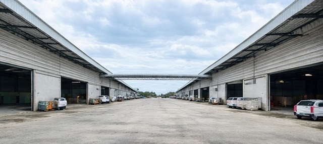 ใกล้เลียบด่วนเอกมัย รามอินทรา นวลจันทร์ โกดังพร้อมออฟฟิศ 1 นอน 2 น้ำ รถเทรลเลอร์ MRTรามอินทรา กม.6 900ม. 145ตร.ว. 580ตร.ม. ใกล้แฟชั่น 2.5กม