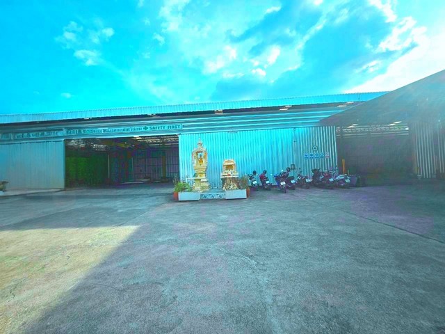 ให้เช่าโกดังคลังสินค้าบ้านบึง หนองชาก  บ้านบึง  ชลบุรี โกดัง 500  ตารางเมตร สามารถเช่าเพิ่มได้อีก 700 ตรม