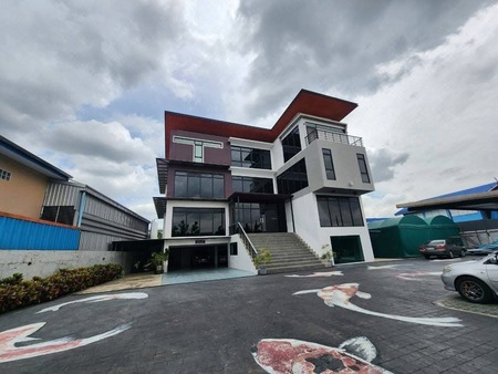 ขาย ที่ดินพร้อมอาคารสำนักงานรวมที่พักอาศัย 4ชั้น ถนนสุขาภิบาล5 ซอย 22 TEL 095-1642956