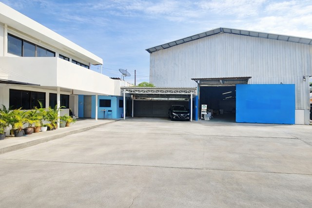 โกดังให้เช่า 8นอน 6น้ำ ย่านประเวศ 1ไร่กว่า หรือ 500ตร.วา.ติดสวนหลวง 2000ตร.ม. ตลาดหนองบอน 1 กม. เฉลิมพระเกียรติ ร.9 ซอย 41-47