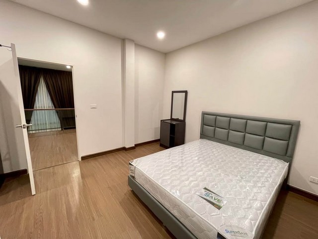 ให้เช่าบ้านเดี่ยว   5 ห้องนอน 6 ห้องน้ำโครงการ The city รามอินทรา2 ถนน จตุโชติ สายไหมใกล้บิ๊กซี สุขาภิบาล 3 เดอะพรอมานาด แฟชั่นไอส์แลนด์