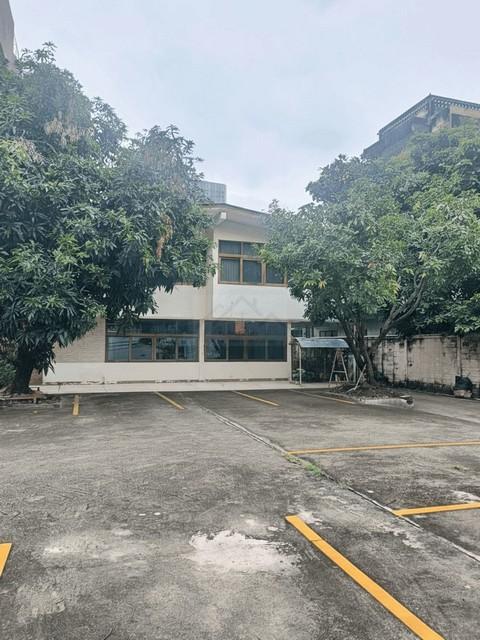 HR 9754 ให้เช่าบ้า 2ชั้น 191 ตรว. ซอยสันติภาพ ถนนพระราม 4 ใกล้สถานทูตรัสเซีย ใกล้ MRT สามย่าน 500 เมตร เหมาะทำออฟฟิศหรือประกอบกิจการ