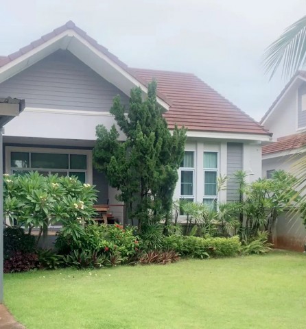บ้านเดี่ยว 99.6 ตร.วา  สภาพดี  โครงการบ้านสวยน้ำใส  โครงการใหญ่ ใกล้เซนทรัลสุราษฎร์  มีรปภ. มีสระว่ายน้ำ ฟิตเนสส่วนกลาง