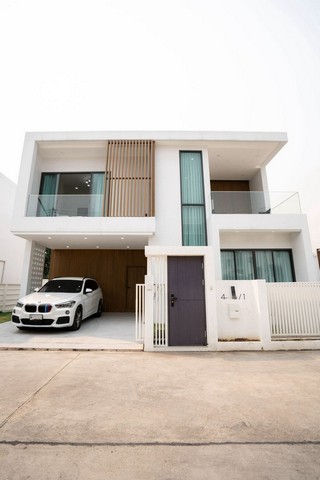 บ้านเดี่ยว 2 ชั้น สไตล์โมเดิร์น ทำเลทอง แม่โจ้ สันทราย