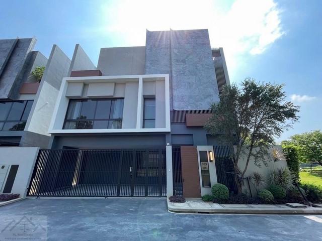 ให้เช่าบ้านเดี่ยว 3 ชั้น 430 ตร.ม. Bugaan กรุงเทพกรีฑา หลังมุม มีลิฟท์ วิวสระว่ายน้ำ