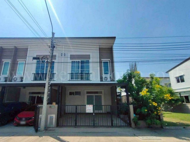 ทาวน์โฮม คาซ่า วอเตอร์ไซด์ ราชพฤกษ์ - พระราม 5 หลังมุม